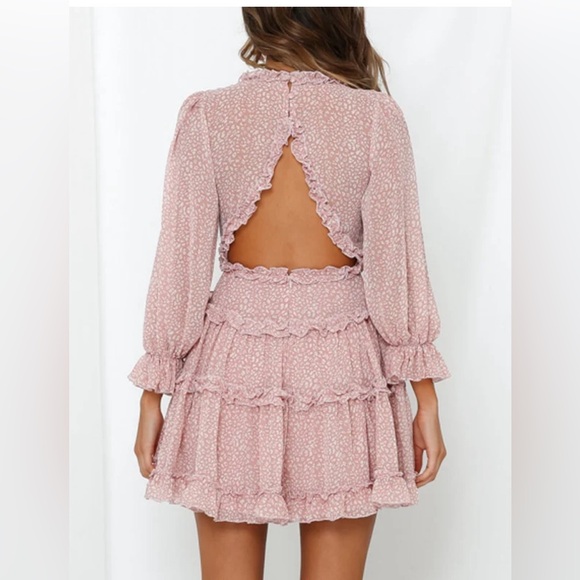 🔥Rue 21 large dress chiffon, light pink V-neck cute out back  mini dress - Picture 2 of 14